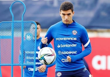 De rechazar a la Roja a completar 11 meses sin jugar un partido
