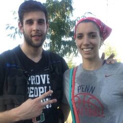 Un pívot y una alero de élite en la minúscula cancha de su hogar