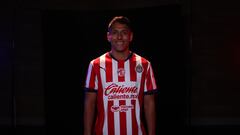 Llegó el transfer: Luis Romo es tercer refuerzo de Chivas