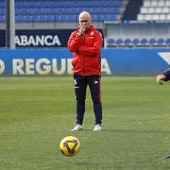 Gilsanz: “Hay que asumir el reto de ganar en A Malata, van tres visitas sin marcar”