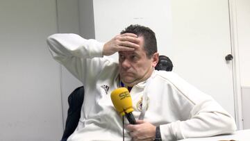 El sufrimiento de Roncero con cada ataque del Girona: en 'shock' hasta el pitido final