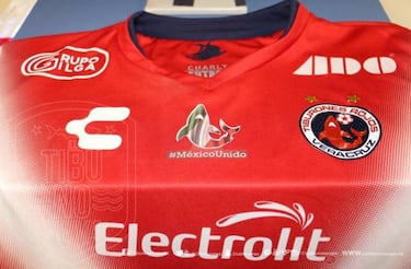 Club Tiburones, muy mexicanos, en contra de Trump