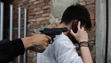 Ley sobre el porte de armas en Colombia. Conozca de qué trata el proyecto presentado por el senador Rodrigo Lara, que busca regular las armas en el país.