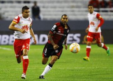 Un cauto Santa Fe espera a Atlas de México en el estadio Jalisco. Primer partido del Grupo 1 en Copa Libertadores. Segundo tiempo a favor del equipo colombiano.