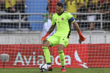 El arquero de Napoli fue amonestado en la victoria 0-3 ante Perú.