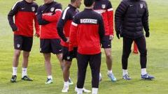 Óliver, Saúl y Manquillo entran en la lista ante el Granada