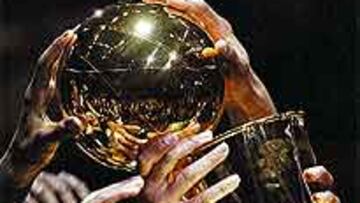 <b>TROFEO SOSO.</b> Los Spurs ganaron, pero ahuyentaron a la audiencia.