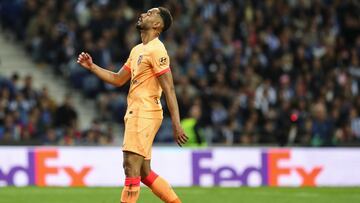 Porto (Portugal), 05/07/2022.- Atletico Madrid's Matheus Cunha reacts after his team lost 2-1 at the end of the Champions League group B soccer match between FC Porto and Atletico Madrid, in Porto, Portugal, 01 November 2022. (Liga de Campeones) EFE/EPA/JOSE COELHO
