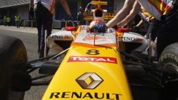 <b>DORSALES.</b> El brasileño Felipe Massa y el finlandés han intercambiado los dorsales inicialmente asignados por la FIA para el Mundial de Fórmula Uno. Alonso llevará el 7.