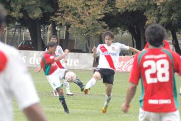 Durante la temporada 2012, Curicó perdió La Granja y tuvo que trasladar su localía hasta un colegio: la cancha del Estadio Mariano pasó de recibir partidos escolares a la Primera B.