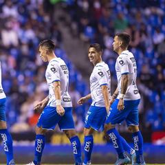 Aficionados de Rayados protestan contra jugadores y directivos