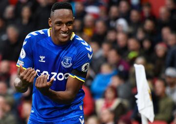 Everton fichó a Yerry Mina procedente del Barcelona por un valor de 30.2 millones de euros
