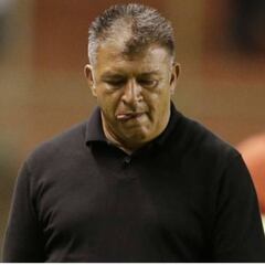 "No me gusta que Sampaoli se ofrezca a cada equipo sin DT"