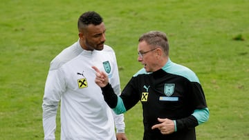 Soccer Football - UEFA Nations League - Austria training - Bad Tatzmannsdorf, Austria - May 30, 2022  Austria coach Ralf Rangnick with Karim Onisiwo during training REUTERS/Leonhard Foeger