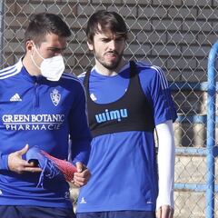 Cristian Álvarez y Zapater ya se entrenan con el grupo