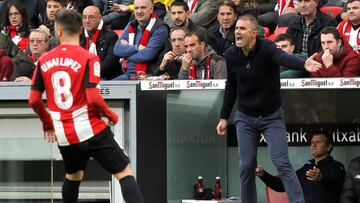 El entrenador del Athletic, Gaizka Garitano, ante el Granada.