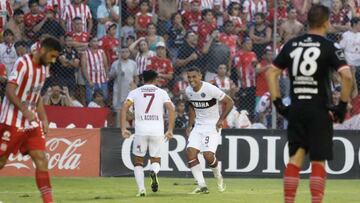 Lanús hunde aún más a San Martín (T) en el debut de Lombardi
