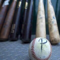 AMLO y LMB anuncian al Águila y Mariachis como nuevas franquicias