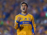 Andre-Pierre Gignac, Nicolas Ibanez of Tigres during the 17th round match between Tigres UANL and Atletico de San Luis as part of the Liga BBVA MX, Torneo Apertura 2025 at Universitario Stadium, on November 08, 2025 in Monterrey, Nuevo Leon, Mexico.