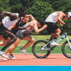 Inventa un pentatlón a dos ruedas y se convierte en viral