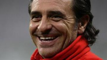 La Fiorentina considera una "falta de respeto" que la Federación no avisara del fichaje de Prandelli