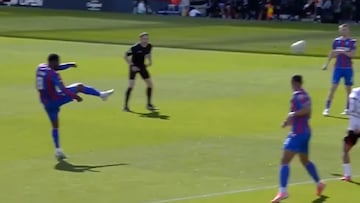 El impresionante remate de Lerma que casi termina en golazo