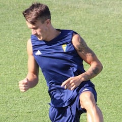 Salvi ultima su recuperación mientras el Cádiz espera ofertas