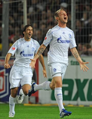 El croata y el ex-jugador blanco coincidieron la temporada 10/11 en el Schalke 04