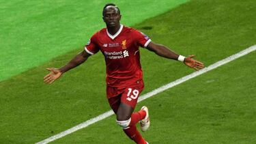 Sadio Mané signs long-term contract with Liverpool