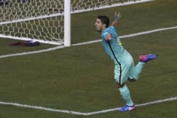 Luis Suárez anotó el 0-1.