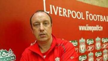 <b>DEFIENDE A SU CAPITÁN.</b> El técnico español considera que Gerrard es la clave de su equipo.