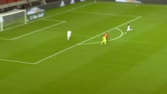 El increíble fallo del nuevo pupilo de Bielsa ante Alemania