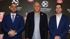 Goran Sasic, Zeljko Obradovic y Eduard J. Scott.