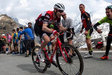 Decimotercera etapa entre Pinerolo y Ceresole Reale de 196 km. Bauke Mollema.