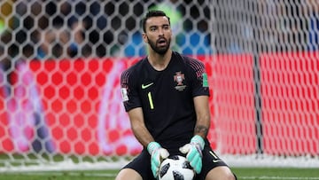 Rui Patricio, durante el partido frente a España en el Mundial de Rusia.