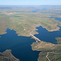 El embalse más grande de España abre sus compuertas en un hecho histórico: es la cuarta vez que sucede en sus 35 años de servicio