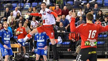 Dramática lucha a tres bandas por la Copa Asobal