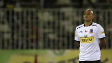 Colo Colo acusa a Suazo de
un "afán de lucro desmedido"