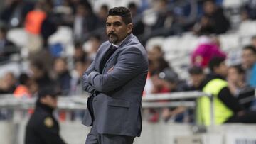 Entrenador de Correcaminos agrede a reportero