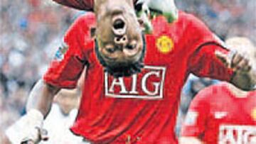 <b>TRIPLE MORTAL. </b>Nani celebró el tanto con espectaculares volteretas. .