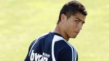 Los internacionales del Real Madrid y Ronaldo preparan el amistoso ante la Real