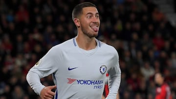 Soccer Football - Premier League - AFC Bournemouth vs Chelsea - Vitality Stadium, Bournemouth, Britain - October 28, 2017   Chelsea&#039;s Eden Hazard celebrates scoring their first goal    REUTERS/Toby Melville    EDITORIAL USE ONLY. No use with unauthorized audio, video, data, fixture lists, club/league logos or &quot;live&quot; services. Online in-match use limited to 75 images, no video emulation. No use in betting, games or single club/league/player publications. Please contact your account representative for further details.     TPX IMAGES OF THE DAY