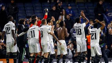 London (United Kingdom), 18/04/2023.- Players of Real Madrid celebrate after winning the UEFA Champions League quarter final, 2nd leg match between Chelsea and Real Madrid in London, Britain, 18 April 2023. (Liga de Campeones, Reino Unido, Londres) EFE/EPA/TOLGA AKMEN