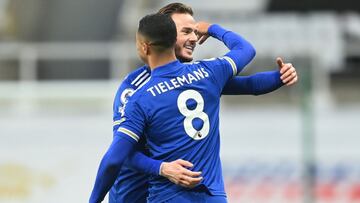 NEWCASTLE UPON TYNE, ENGLAND - JANUARY 03: James Maddison of Leicester City celebrates victory with Youri Tielemans of Leicester City following the Premier League match between Newcastle United and Leicester City at St. James Park on January 03, 2021 in N