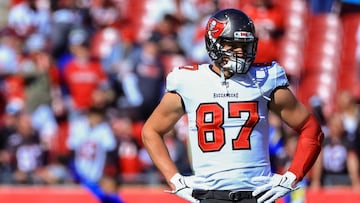 Los Buccaneers no solo deben preocuparse ante un posible retiro de Tom Brady, pues el tight end también analiza despedirse de la NFL.