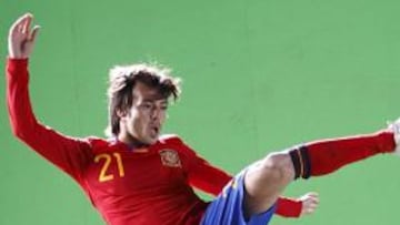 DESEADO. Julio Llorente, agente del centrocampista, reconoce que tienen tres ofertas encima de la mesa.