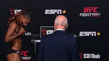 El chascarro de una luchadora en el pesaje oficial: olvidó hacerlo en privado y murió de vergüenza