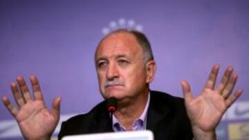 Luiz Felipe Scolari participa en una rueda de prensa, donde anunció la convocatoria de los jugadores que van a disputar el amistoso contra Coréa de Sur y Zambia