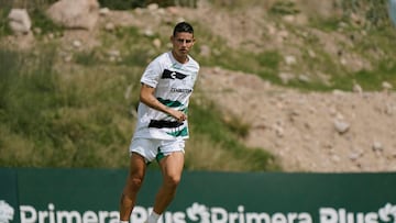 James vuelve a entrenamietos con León para el segundo semestre.
