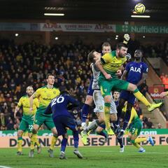 Con Davinson 45', Tottenham salva un punto ante el colero